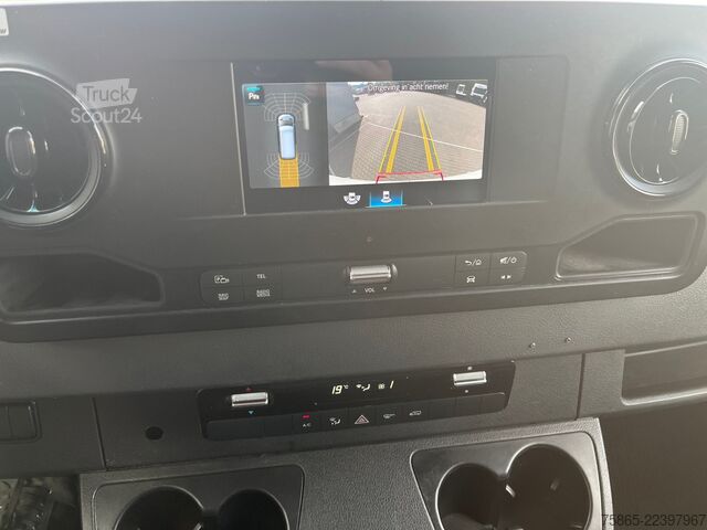 Furgon blaszak Mercedes-Benz Sprinter 319 1.9 CDI / L4 H3 / RWD / / Leder / ...