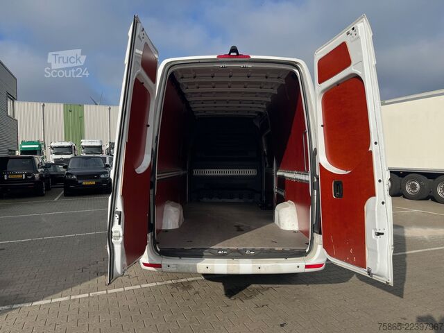 Furgon blaszak Mercedes-Benz Sprinter 319 1.9 CDI / L4 H3 / RWD / / Leder / ...