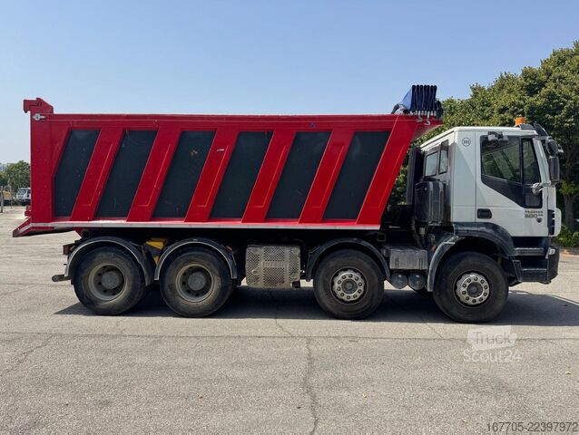 Ruloninė konteinerinė savivartis Iveco TRAKKER 500