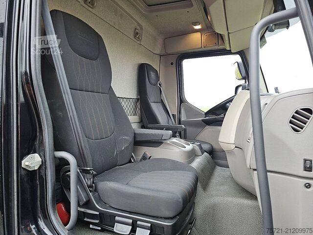 Valigia DAF LF 230 Bakwagen Laadklep!