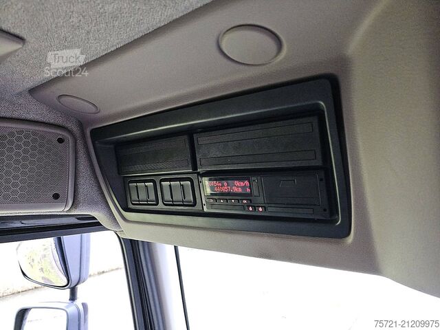 Valigia DAF LF 230 Bakwagen Laadklep!