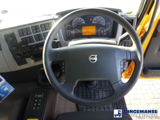 Lumiaura Volvo FE 340 6x4 RHD salt spreader / gritter