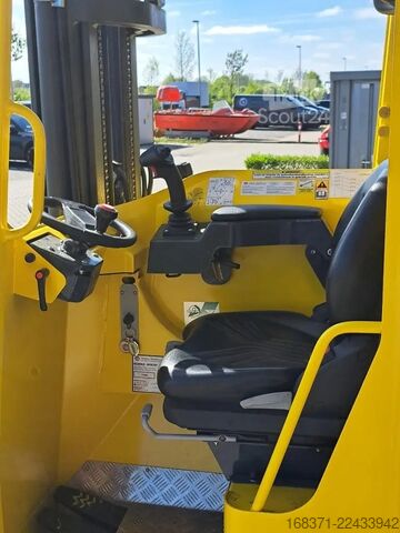 Négyirányú targoncát Combilift MR4 3000