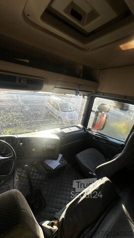 Standardni vlačilec SCANIA CVR 480