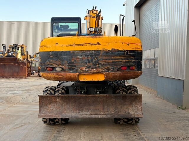 Excavator pe roți JCB JS175W