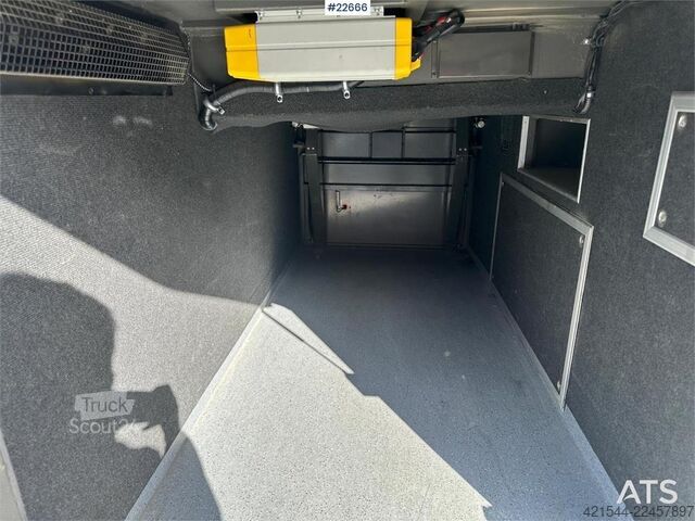 Volvo BM12M linja-auto, jossa 45+1+1 istuinta Volvo BM12M coach bus w/ 45+1+1 seats