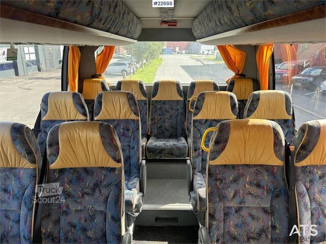 Volvo BM12M linja-auto, jossa 45+1+1 istuinta Volvo BM12M coach bus w/ 45+1+1 seats