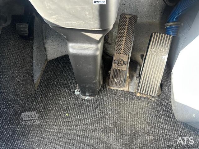 Volvo BM12M linja-auto, jossa 45+1+1 istuinta Volvo BM12M coach bus w/ 45+1+1 seats