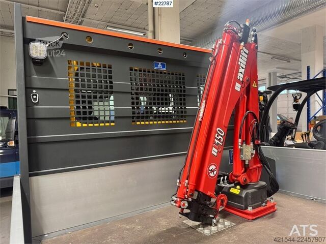 Stationvogn med højt tag Iveco 35S18 flatbed truck with crane – 2 sets of tires –