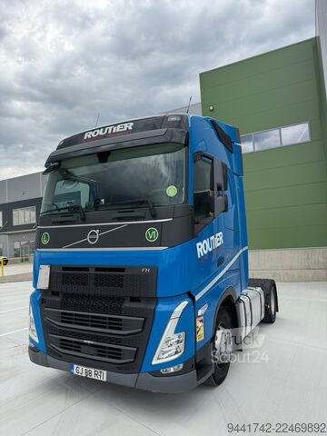 стандартен влекач Volvo FH 460
