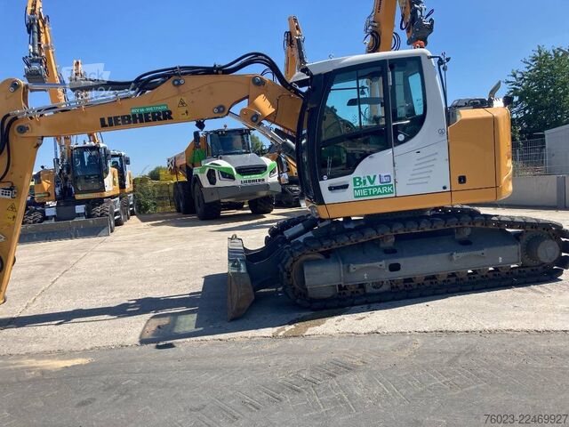Pásový bagr Liebherr R 914 Compact Litronic