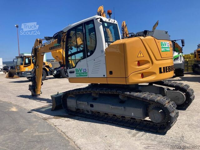 Pásový bagr Liebherr R 914 Compact Litronic