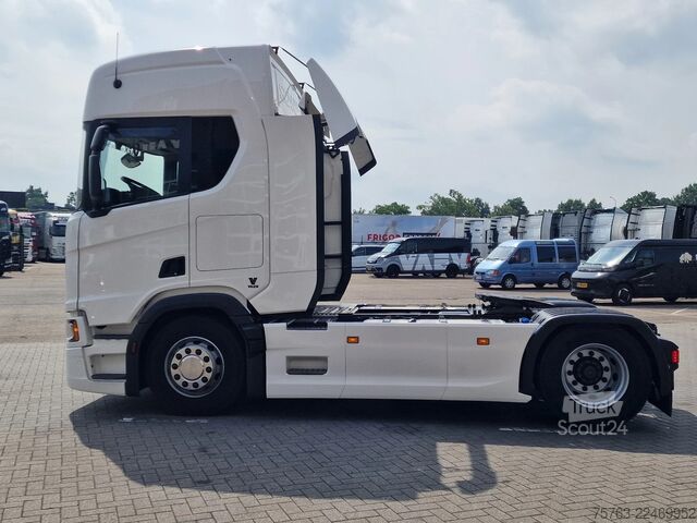 Standard-SZM Scania R460 4x2 - retarder - steel / air - fridge - ni...