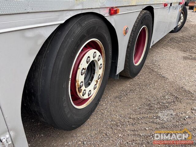Transport de bovine Scania R500 6X2 V8 - vol lucht - 6x2*4 veewagen - 3 vl...