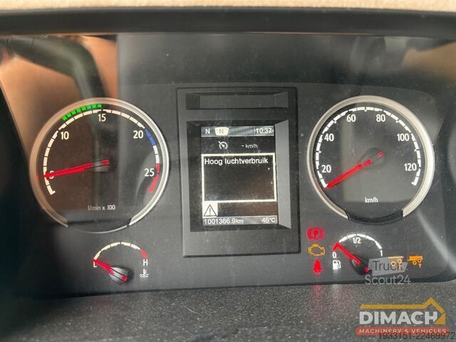 Transport de bovine Scania R500 6X2 V8 - vol lucht - 6x2*4 veewagen - 3 vl...