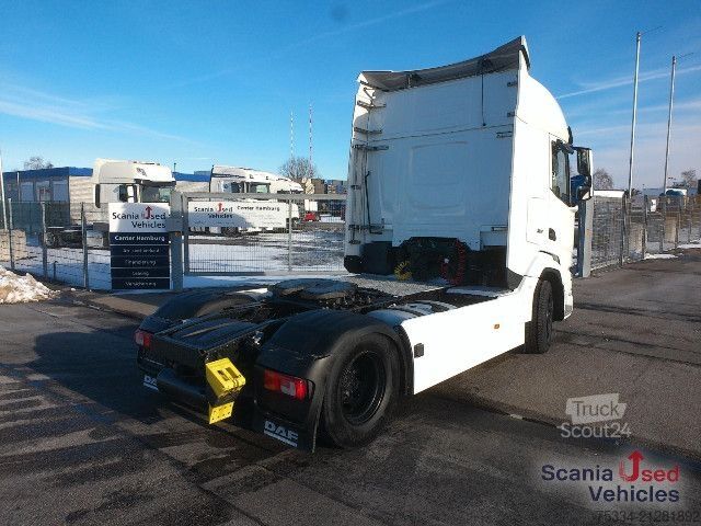 Standard tractor unit DAF XF 450 FT