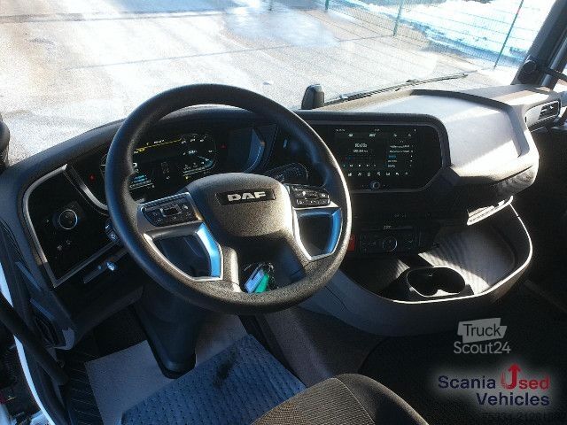 Standard tractor unit DAF XF 450 FT