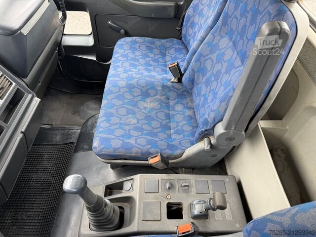 Véhicule utilitaire Iveco 80E17 3-S-Kipper 2xAHK TÜV 2. Hand 3 Sitzplätze