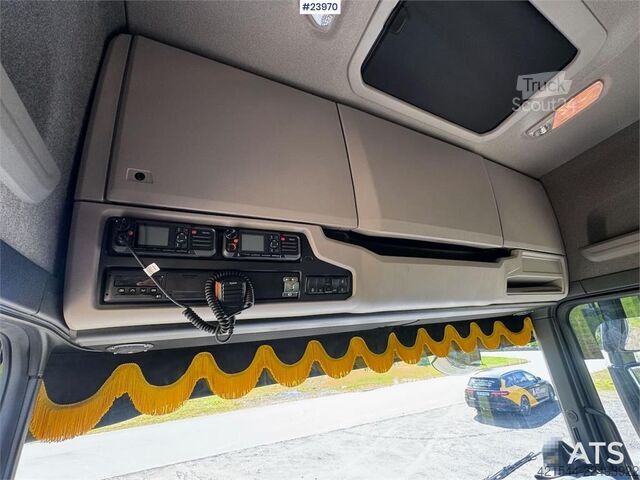 System ramion hakowych Scania R660 Tridem Hooklift Truck with Snow Plough Equipm