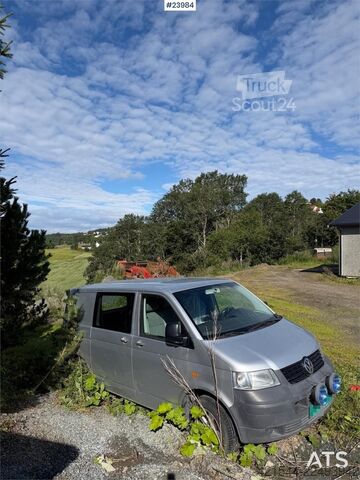 Augsta jumta universālis VW Transporter 4x2 Van – Not EU-approved