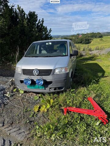 Augsta jumta universālis VW Transporter 4x2 Van – Not EU-approved