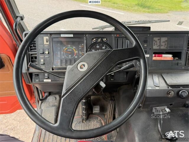 Ανατρεπόμενο φορτηγό Scania 82M 4x2 Tipper truck – Veteran – Not EU-approved