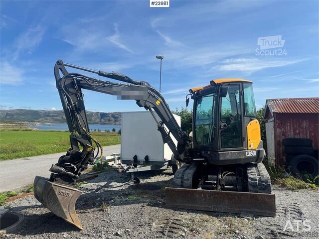 Lánctalpas kotrógép Volvo ECR 50D Excavator - Tilt and 2 buckets