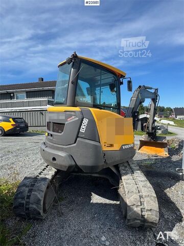 Lánctalpas kotrógép Volvo ECR 50D Excavator - Tilt and 2 buckets