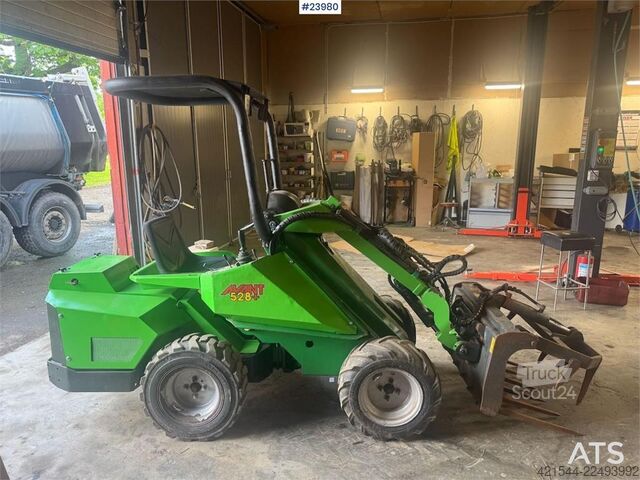 Mini lādētājs Avant Tecno M528+ Mini loader