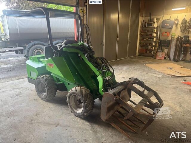 Mini lādētājs Avant Tecno M528+ Mini loader