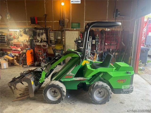 Mini lādētājs Avant Tecno M528+ Mini loader