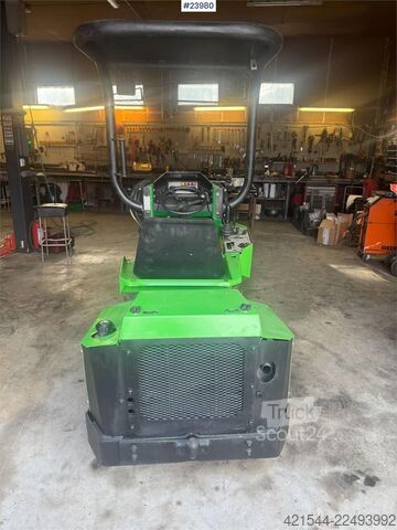 Mini lādētājs Avant Tecno M528+ Mini loader