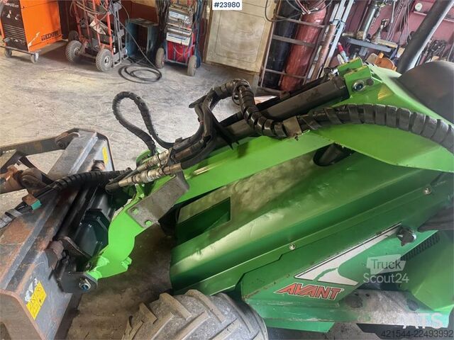 Mini lādētājs Avant Tecno M528+ Mini loader
