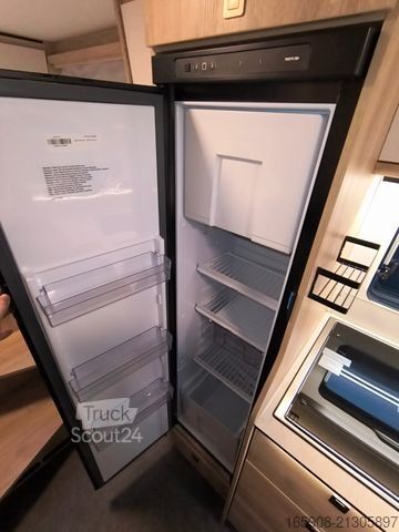 Yarı entegre karavan EURAMOBIL PT 696 EB  Mercedes Alko Milano