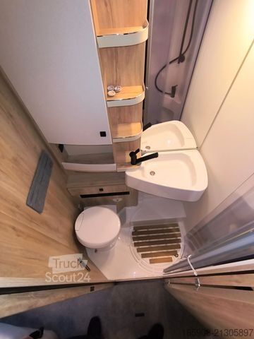 Yarı entegre karavan EURAMOBIL PT 696 EB Mercedes Alko Milano