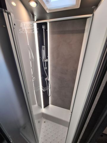 Integrált lakóautó DETHLEFFS Trend I 7057 EB *Pakete: Family+Chassis+Two*