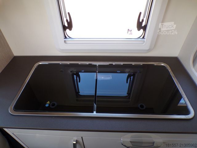 Camping-car semi-intégré BÜRSTNER Lineo T 700 Tageszulassung / Active, Xenon, Isof