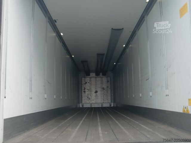 Isoleret kasse-sættevogn Schmitz Cargobull SKO 24/L - 13.4 FP Cool V7 DS/BB Pharma