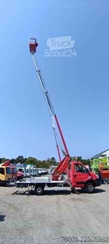 Furgon skrzyniowy Iveco Daily Multitel MT202DS - 20,2m