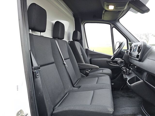 Valise MERCEDES-BENZ SPRINTER 315 Bakwagen Laadklep!