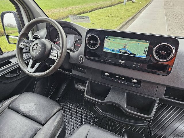 Bestelauto MERCEDES-BENZ SPRINTER 319 CDI 3.0 V6 AUT. L2H2