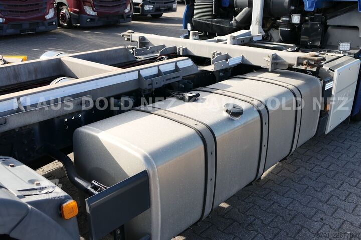 Kamion sa zamjenjivom nadogradnjom MAN TGX 26.430 BDF Retarder Lift-/Lenkachse Navi
