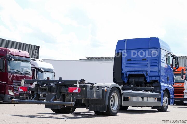 Caminhão com carroçaria intercambiável MAN TGX 18.400 Fahrschule BDF Orig. 160.000 km