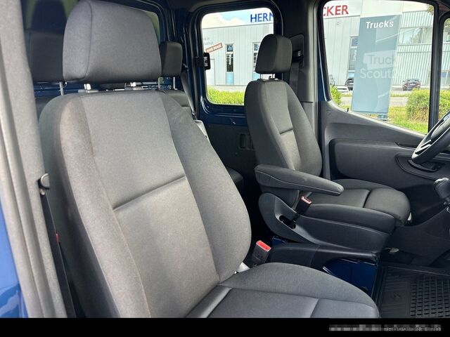 Gardinsidad skåpbil MERCEDES-BENZ Sprinter DOKA PLANE 215AUFG.315/AHK3,5TO