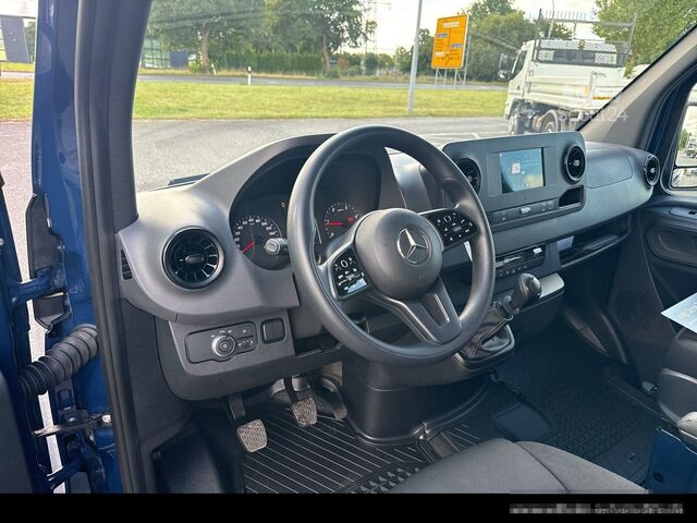 Gardinsidad skåpbil MERCEDES-BENZ Sprinter DOKA PLANE 215AUFG.315/AHK3,5TO