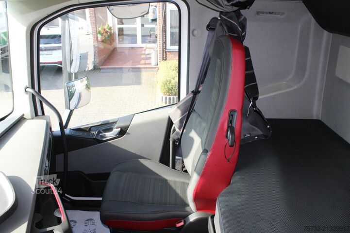 Standard dragbil Volvo FH 500 Globe   I-Park Cool   VIN: LB   3 Stück!