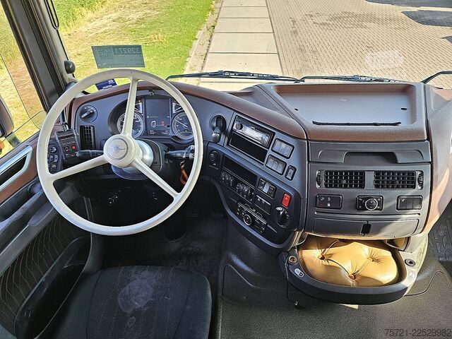 Standard-SZM DAF XF 530