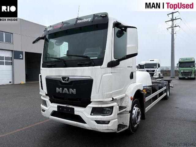 Lastbil med utbytbar kaross MAN TGM 18.250 4x2 LL CH BDF