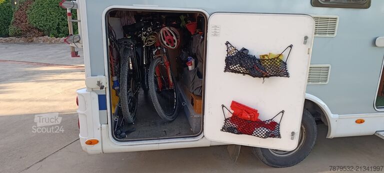 Autocaravana perfilada DETHLEFFS GLOBEBUS I 011