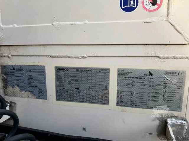 Bevægeligt gulv Stas S300ZX 92m3 Alcoa GMP Cargo Floor - top condition